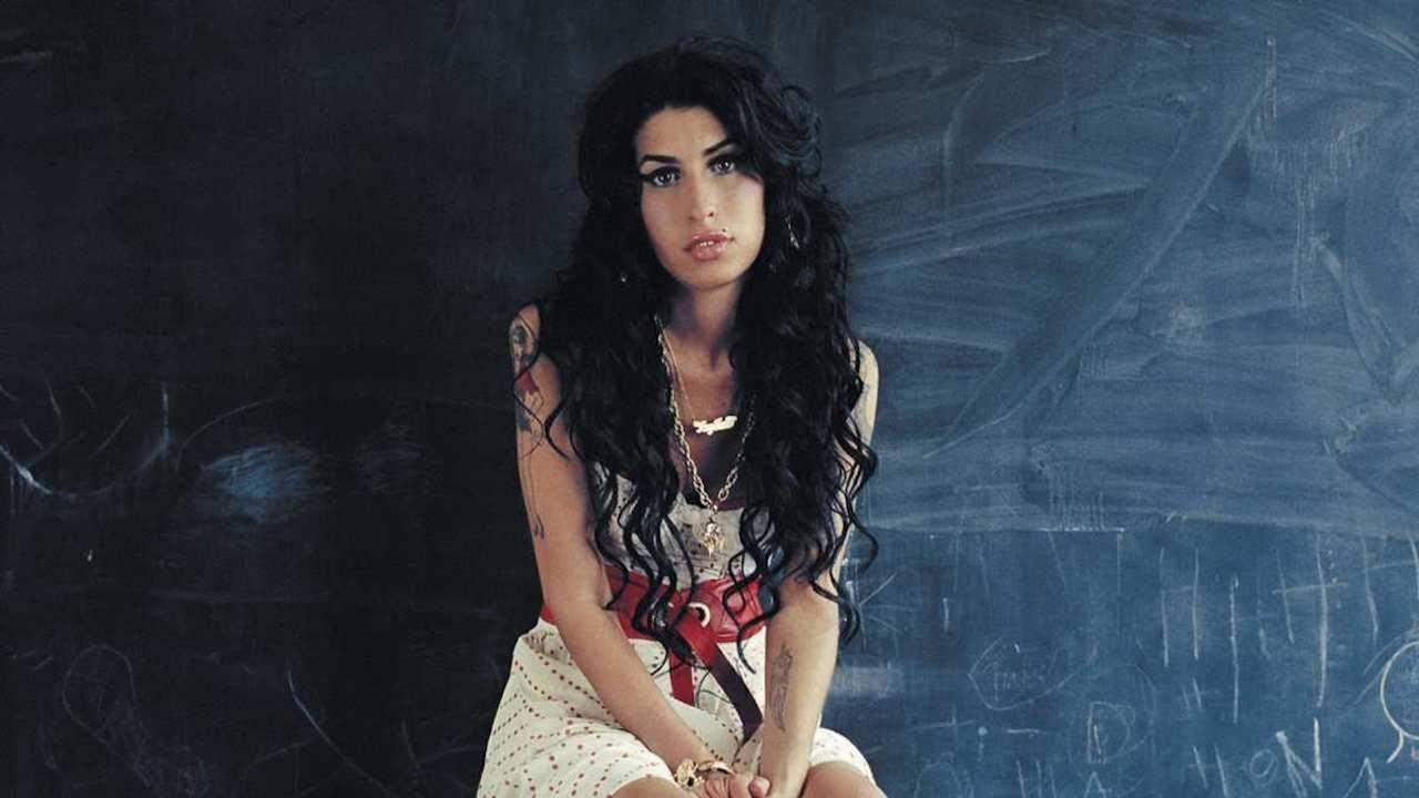 Backdrop for Classic Albums: Amy Winehouse - Back to Black