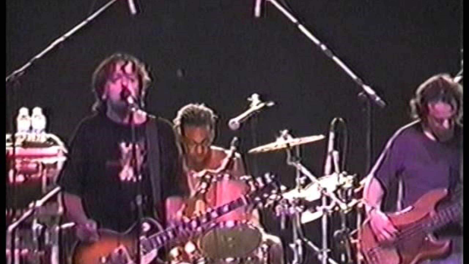 Backdrop for Ween: Live at Stubb's, 7/2000