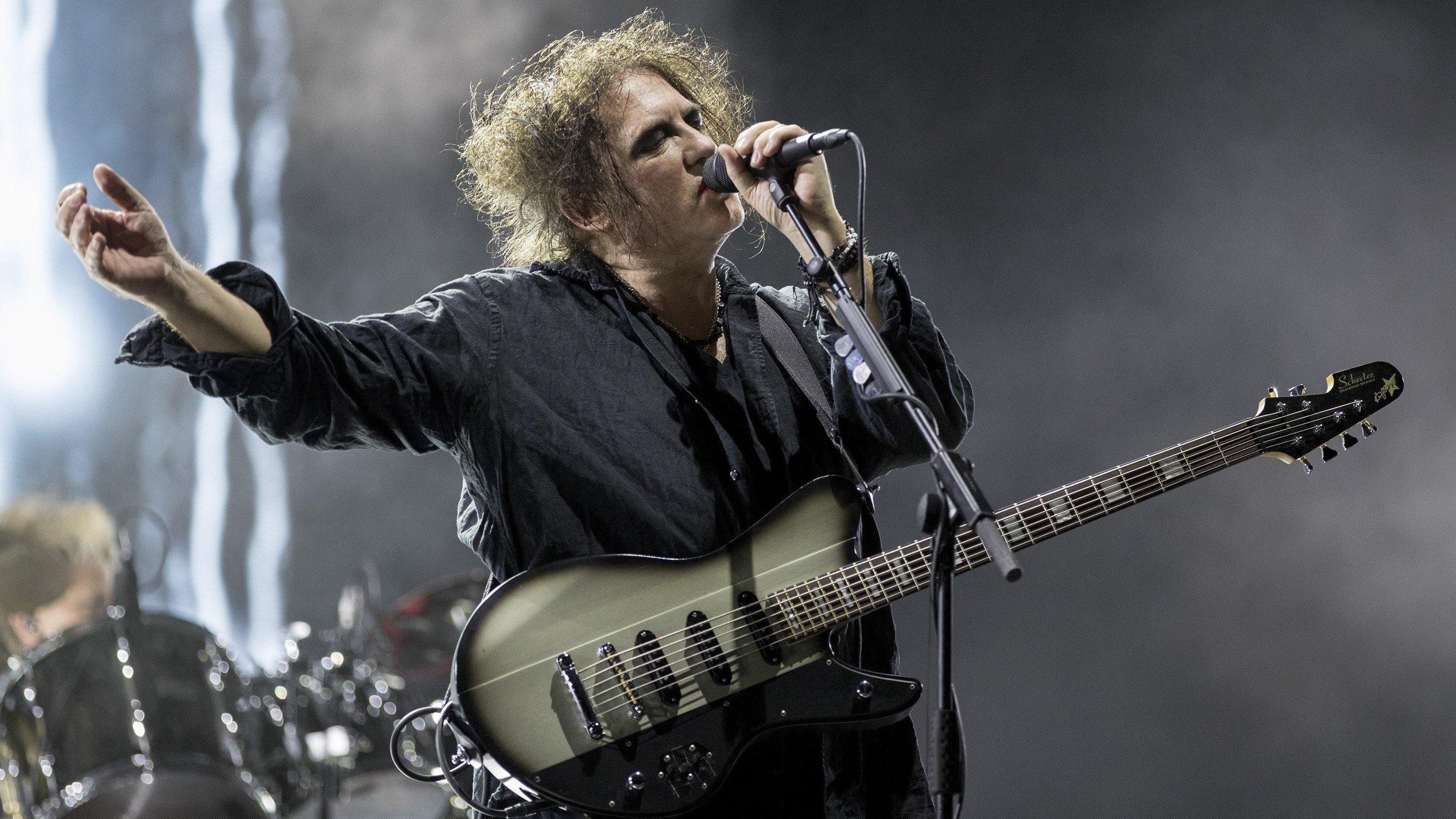 Backdrop for The Cure: Anniversary 1978 - 2018 - (Live In Hyde Park)