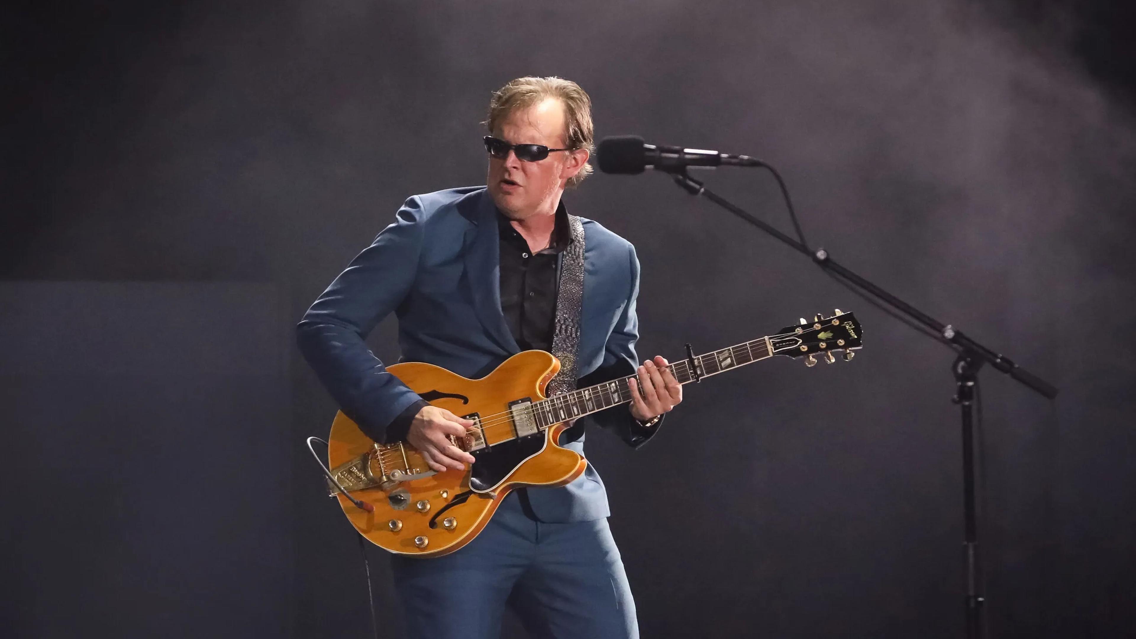 Backdrop for Joe Bonamassa - Live at the Hollywood Bowl with Orchestra