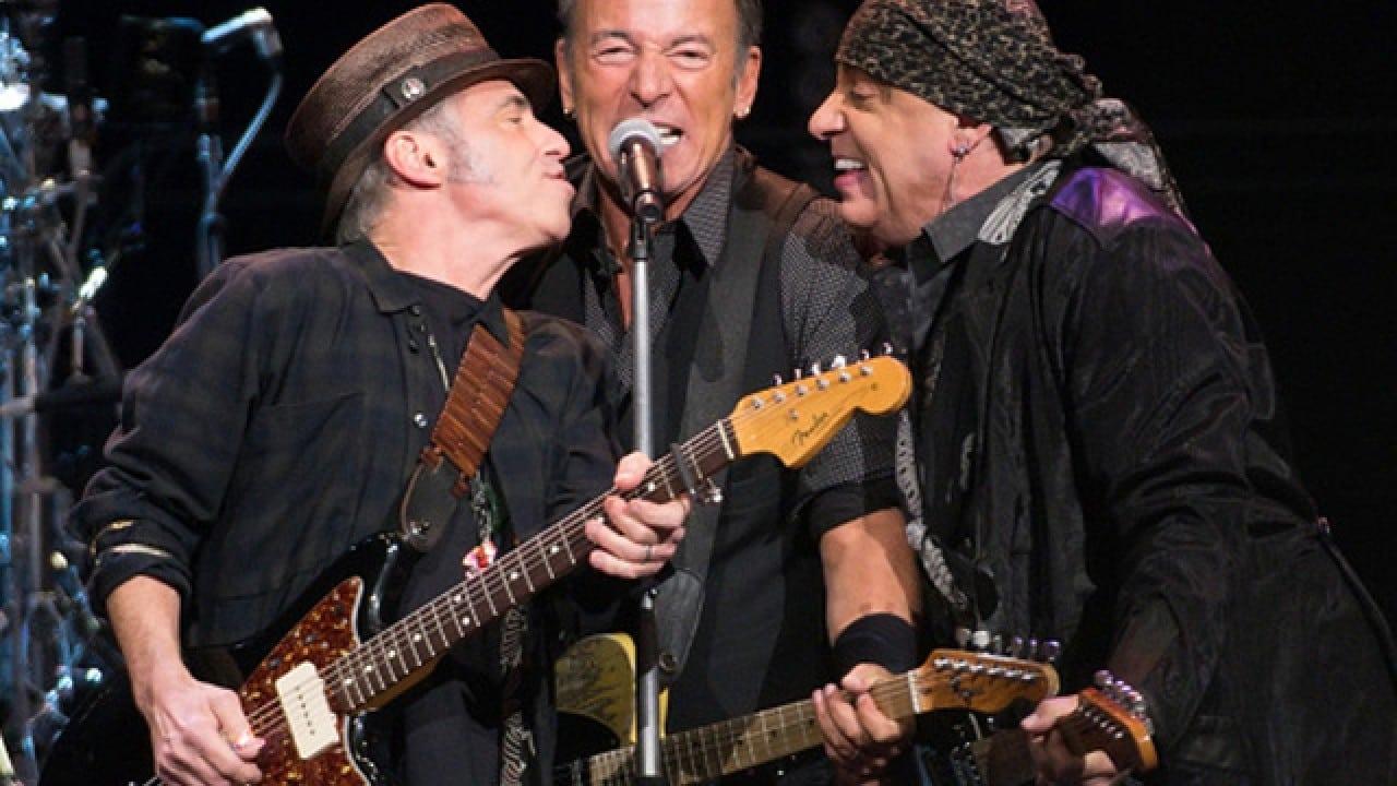 Backdrop for Bruce Springsteen & the E Street Band - Live in New York City