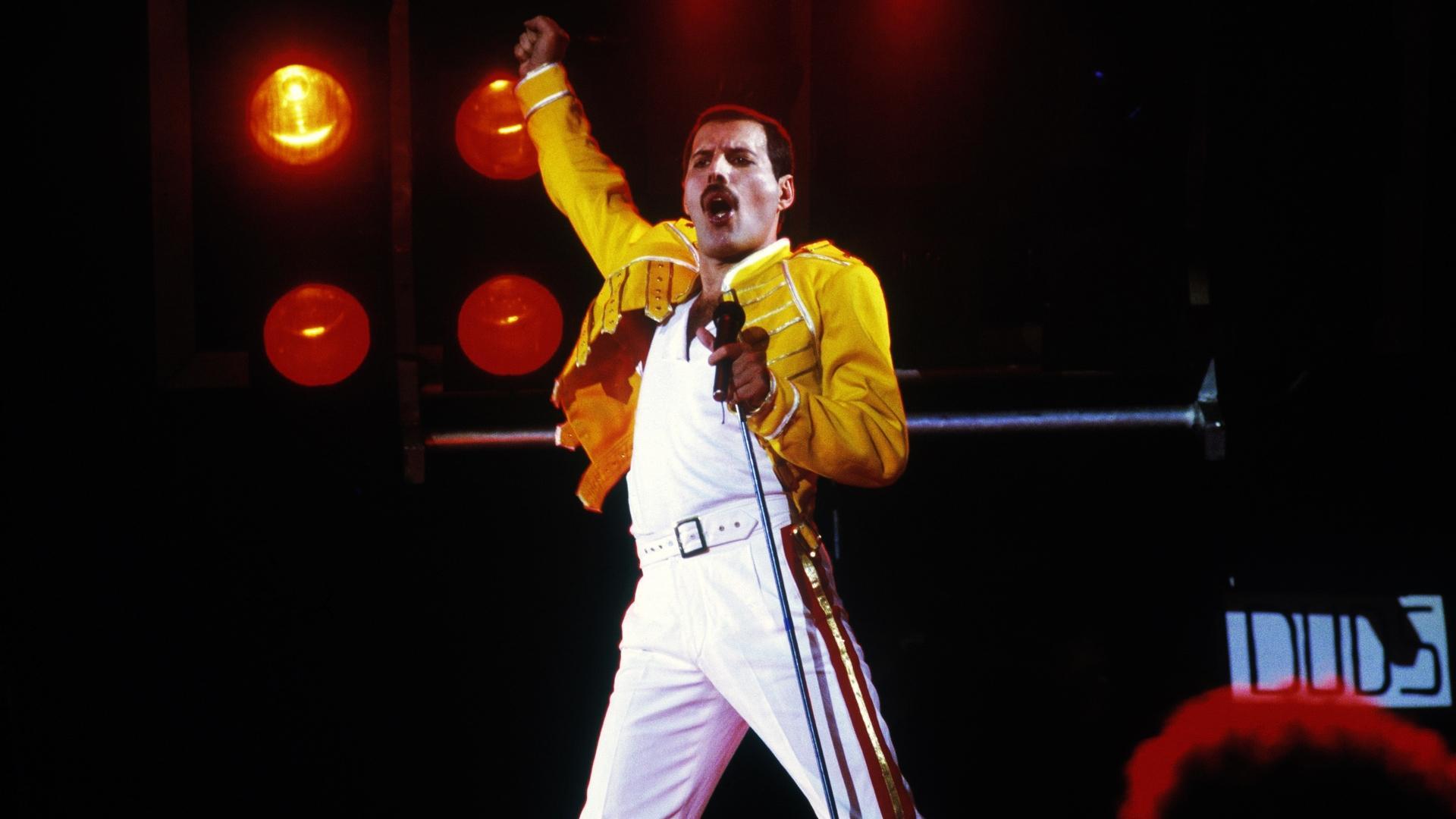 Backdrop for Queen Live at Wembley Stadium 1986