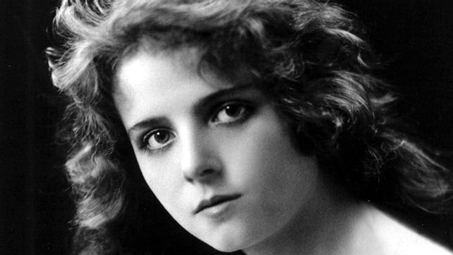 Backdrop for Olive Thomas: The Most Beautiful Girl in the World