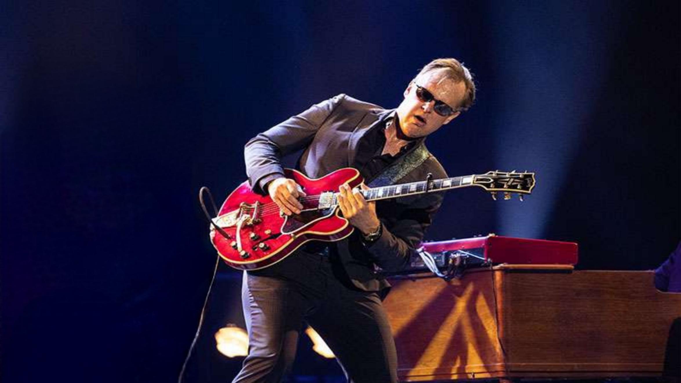 Backdrop for Joe Bonamassa: Live from the Royal Albert Hall