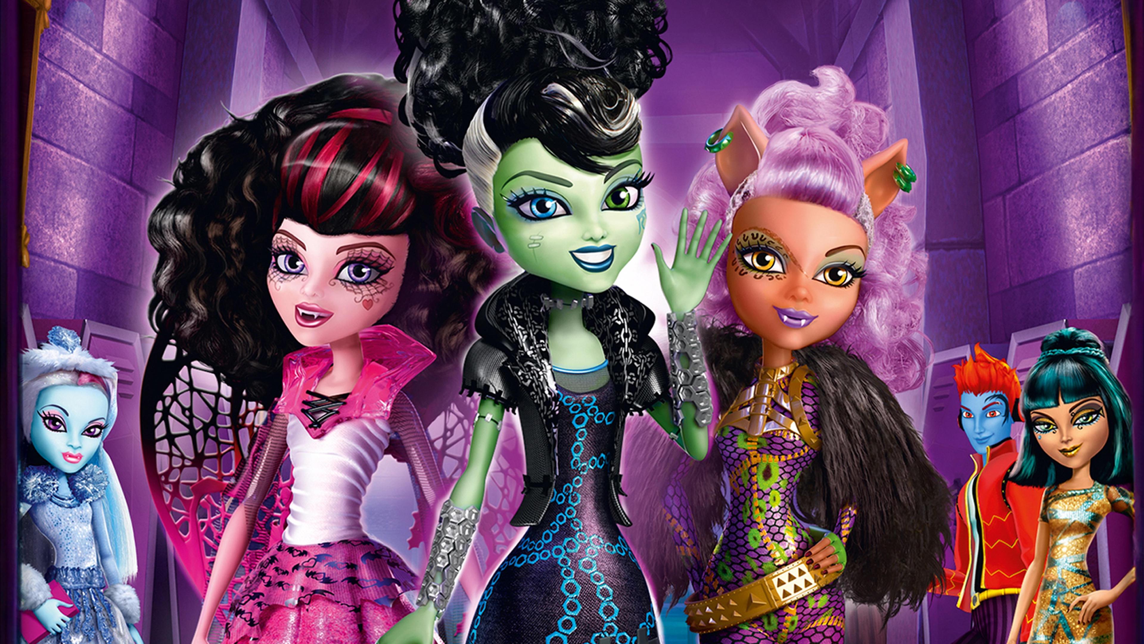 Backdrop for Monster High: Ghouls Rule