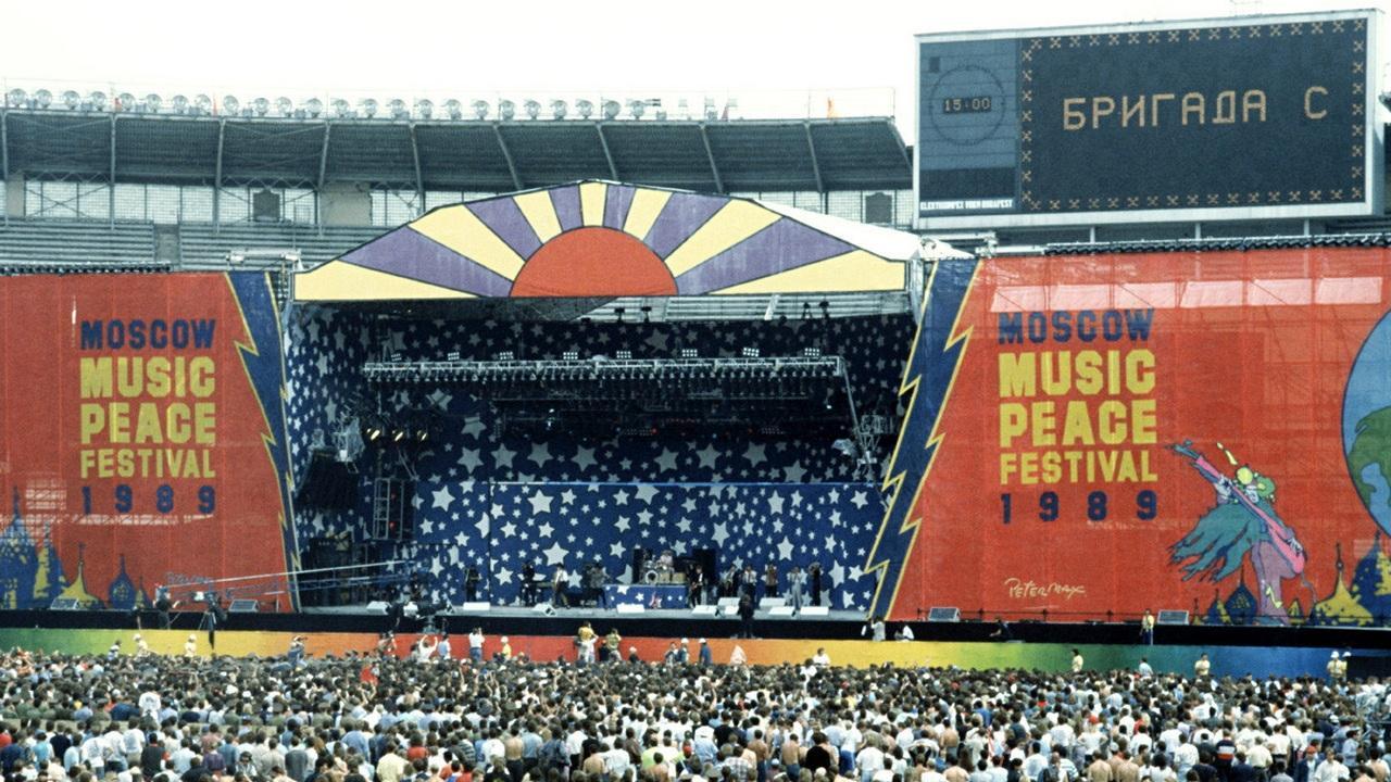 Backdrop for Moscow Music Peace Festival